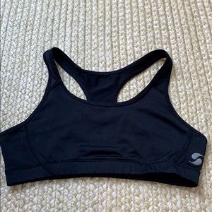 Black sports bra